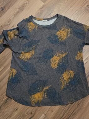 Feather Print Long Sleeve Top in Charcoal, Mustard & Teal